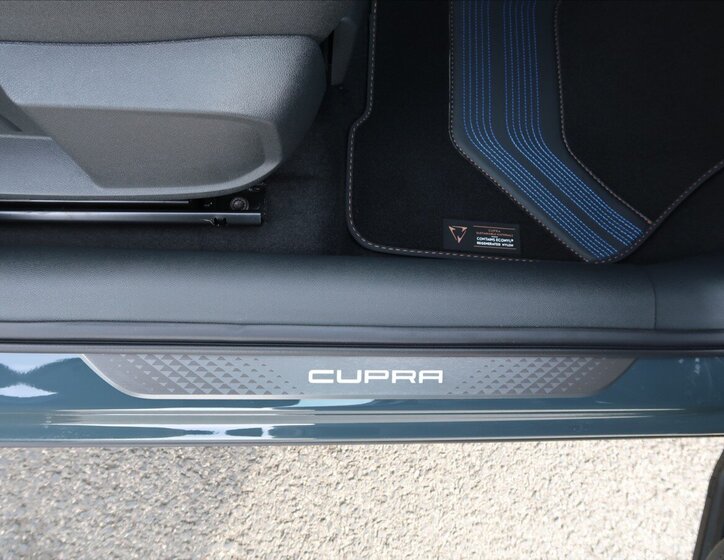 Cupra Formentor SUV / Terénní 2,0 l 195 kw