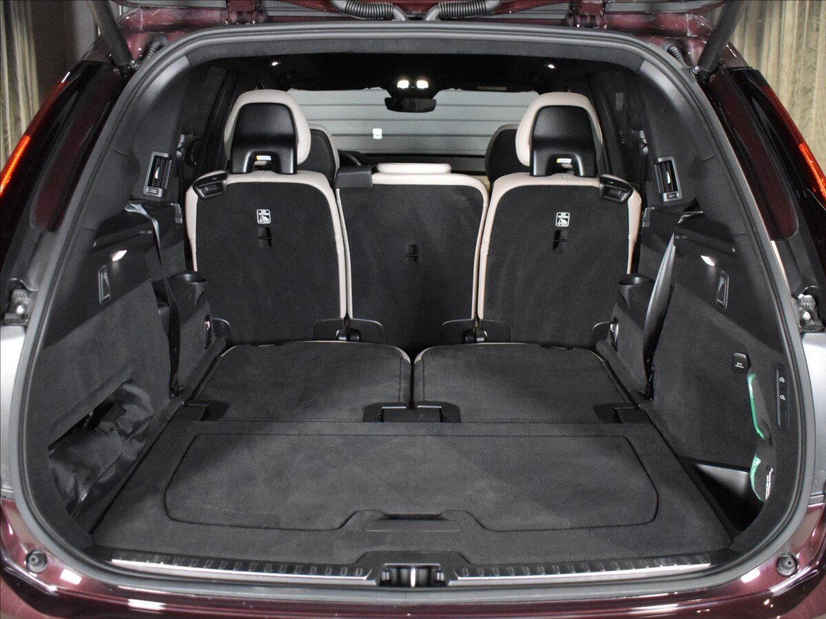 Volvo XC90 SUV 2,0 l 335 kw