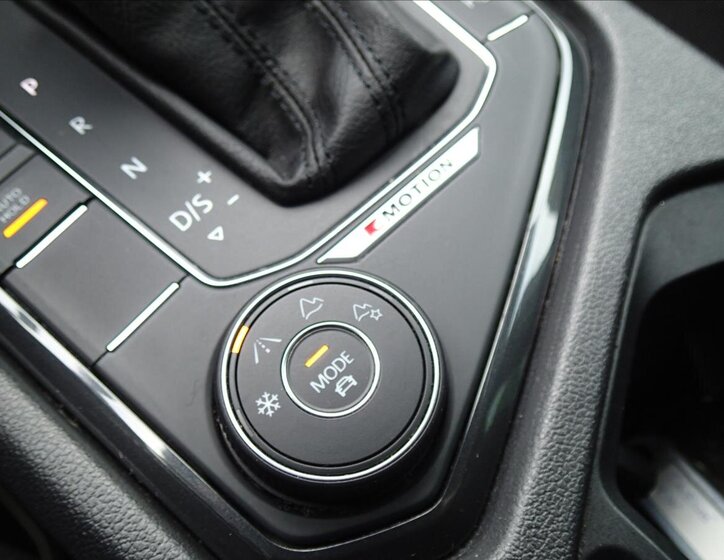 Volkswagen Tiguan SUV / Terénní 2,0 l 110 kw