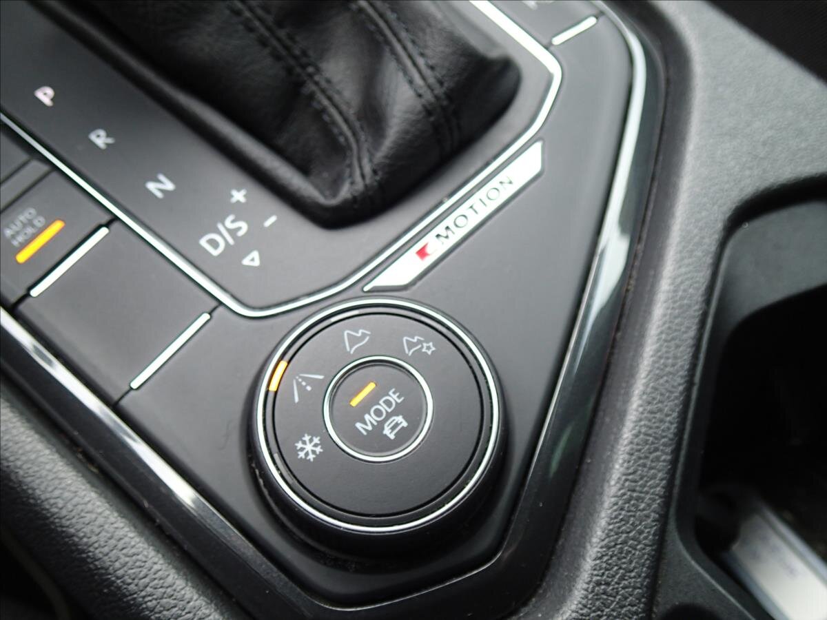 Volkswagen Tiguan SUV / Terénní 2,0 l 110 kw