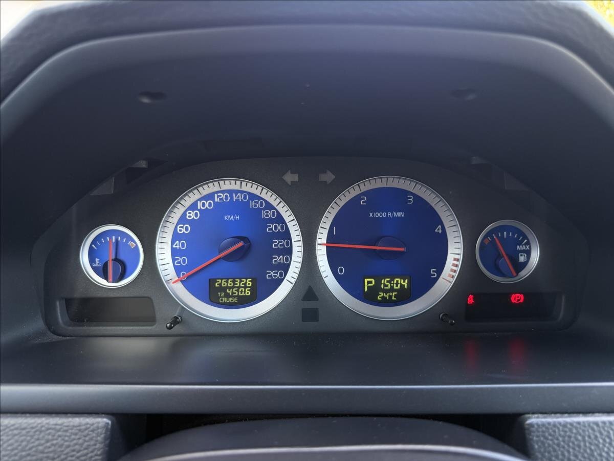 Volvo XC90 Kombi 2,4 l 147 kw