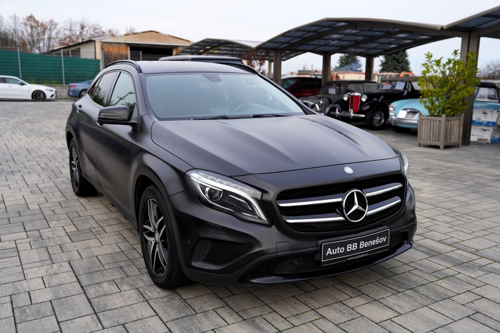 Mercedes-Benz GLA