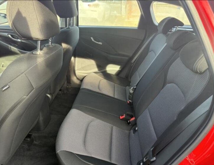 Hyundai i30 Kombi 1,5 l 70 kw