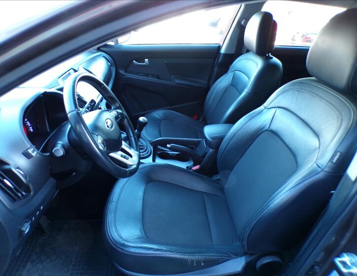 KIA Sportage Kombi 2,0 l 120 kw