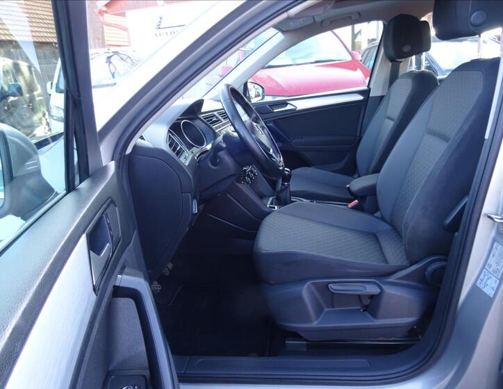 Volkswagen Tiguan 24