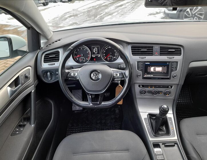 Volkswagen Golf Hatchback 1,2 l 81 kw