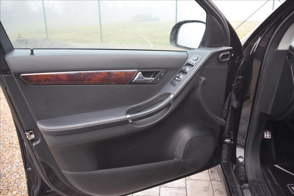 Mercedes-Benz Třídy R Kombi 3,0 l 140 kw