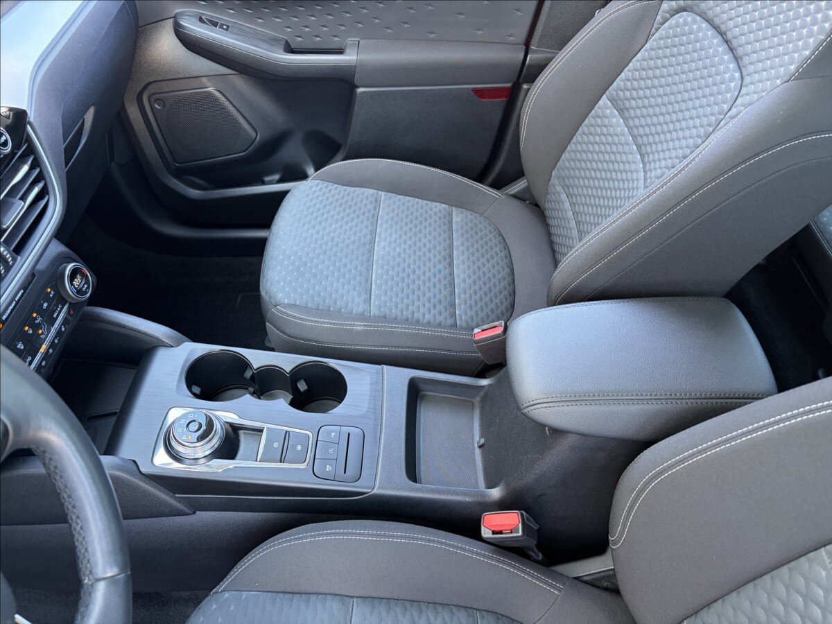 Ford Kuga Kombi 2,0 l 140 kw