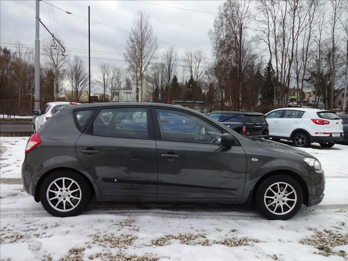 KIA Ceed Kombi 1,4 l 66 kw