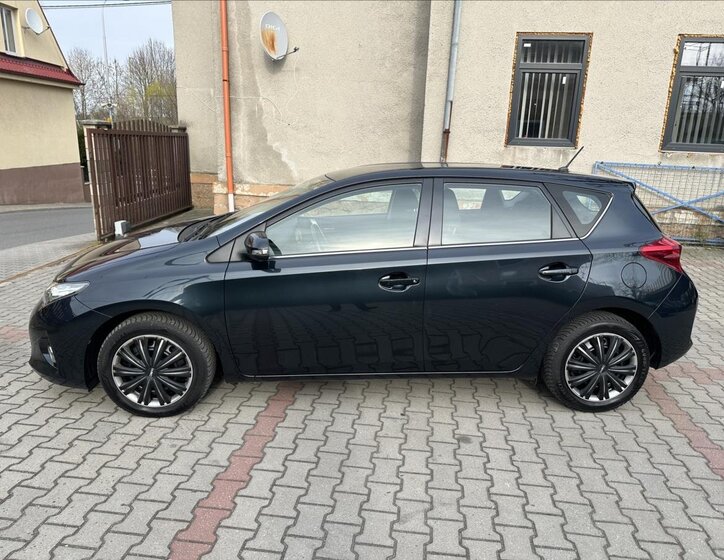 Toyota Auris Hatchback 1,6 l 98 kw