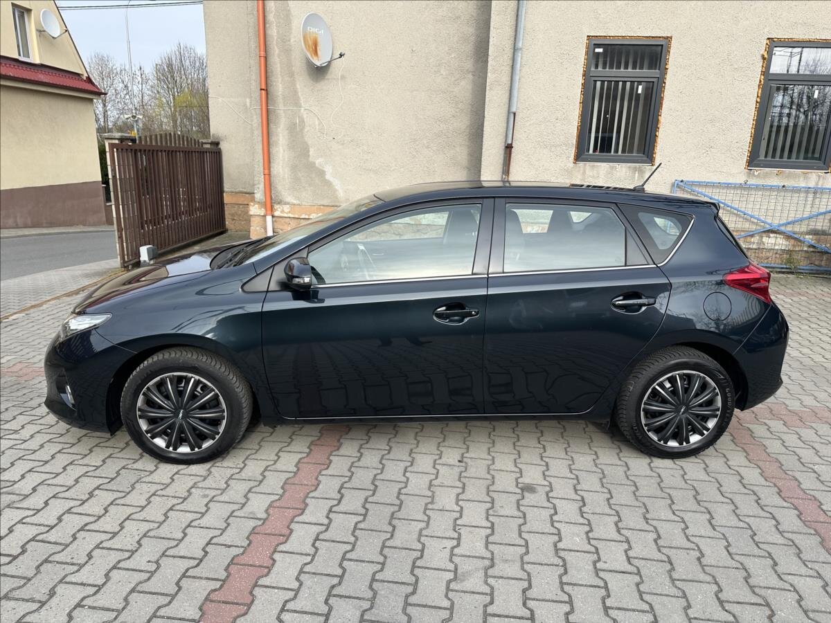 Toyota Auris Hatchback 1,6 l 98 kw