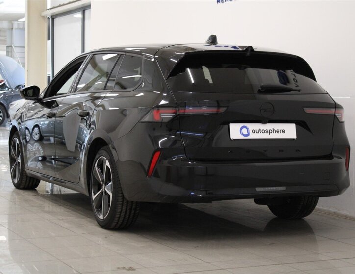 Opel Astra Kombi 1,2 l 96 kw