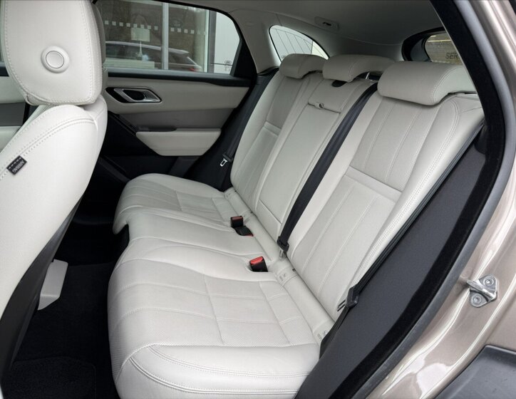 Land Rover Range Rover Velar SUV / Terénní 2,0 l 177 kw