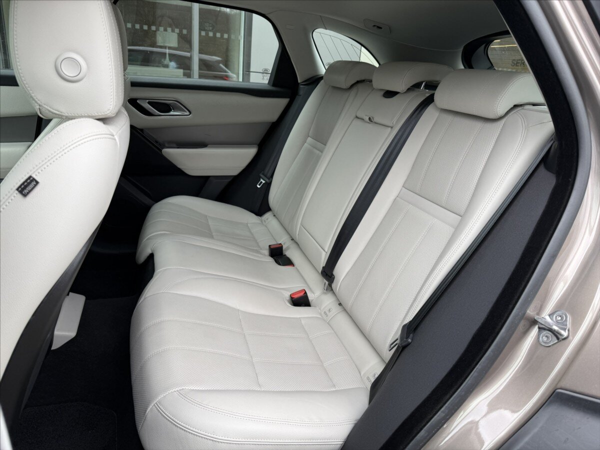 Land Rover Range Rover Velar SUV / Terénní 2,0 l 177 kw