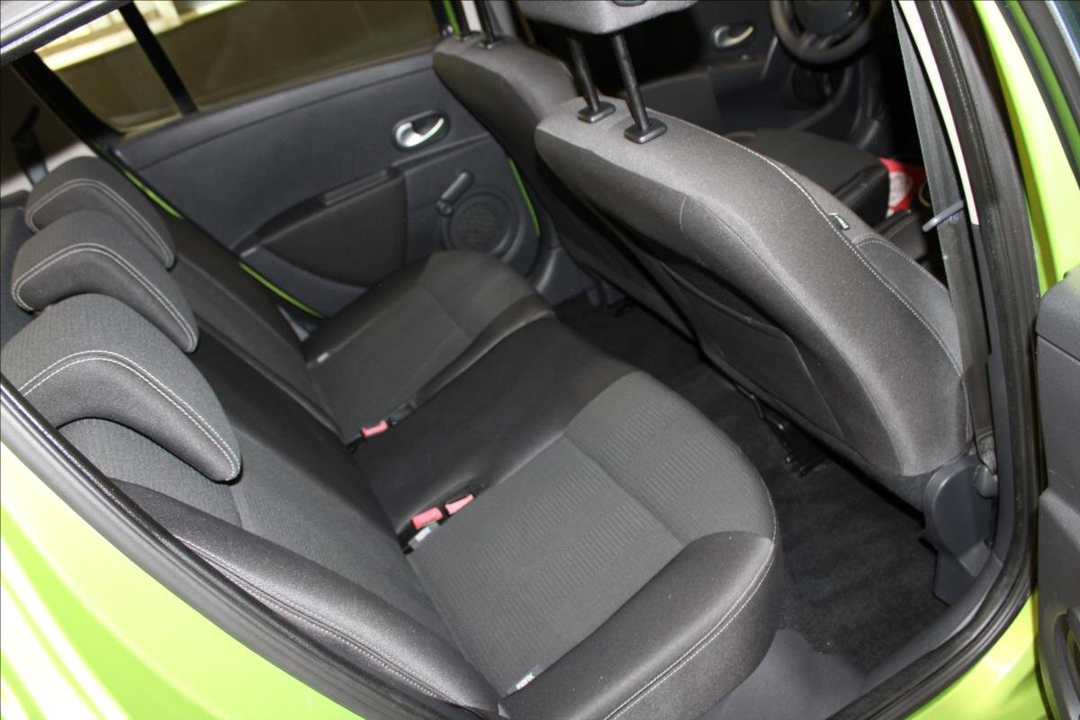 Renault Clio Hatchback 1,1 l 55 kw