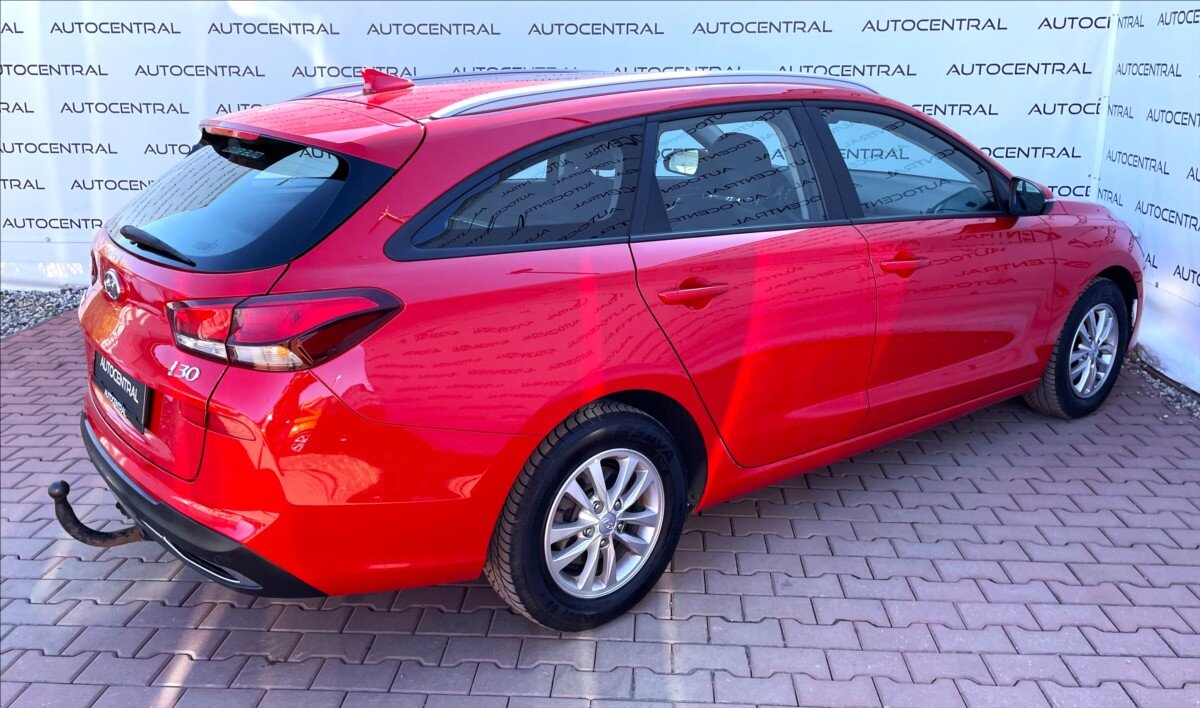 Hyundai i30 Kombi 998,0 88 kw