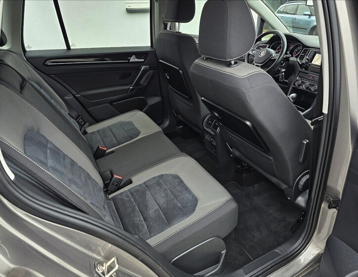 Volkswagen Golf Sportsvan 31