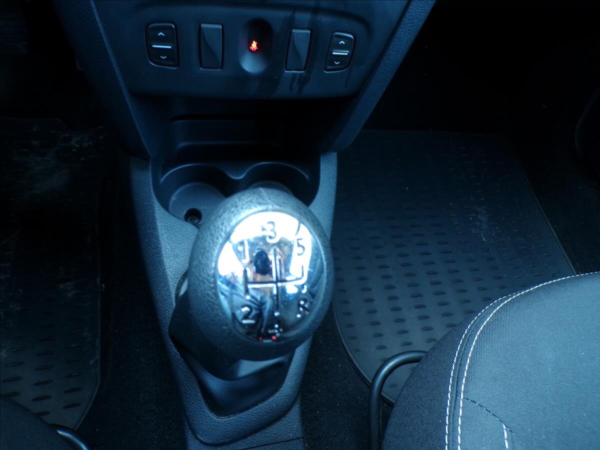 Dacia Sandero Hatchback 1,1 l 54 kw