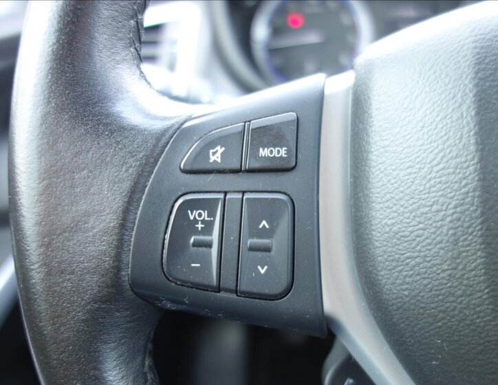 Suzuki S-Cross SUV 1,4 l 103 kw