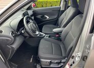 Toyota Yaris Cross 13