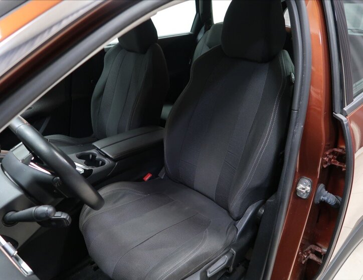 Peugeot 5008 MPV 1,5 l 96 kw