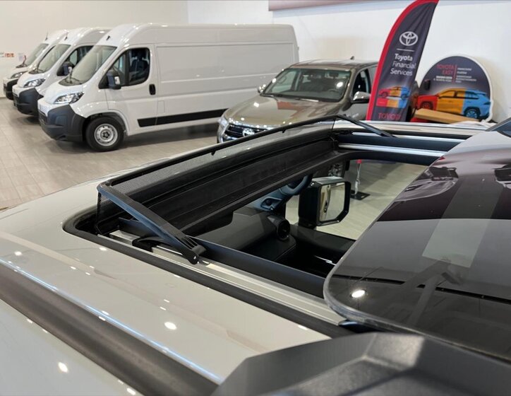 Toyota Land Cruiser 11