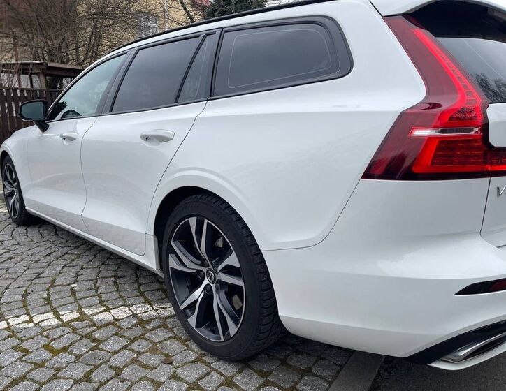 Volvo V60 5