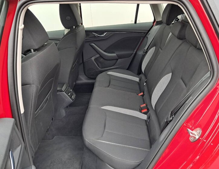 Škoda Kamiq Hatchback 999,0 85 kw