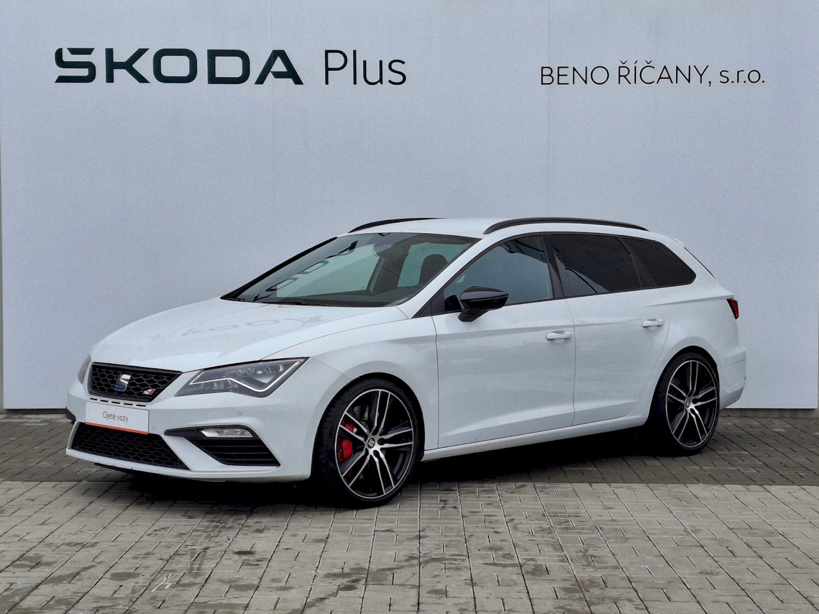 Seat Leon Kombi 2,0 l 221 kw