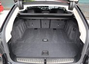 BMW Řada 5 Kombi 3,0 l 195 kw