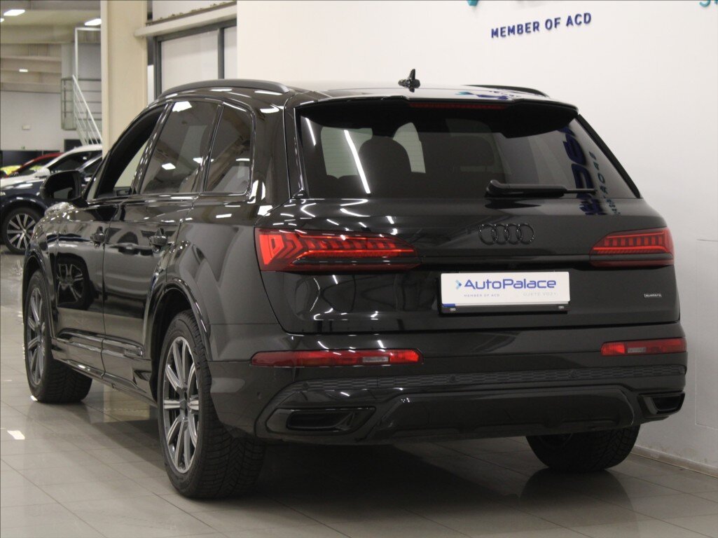 Audi Q7 SUV 3,0 l 210 kw