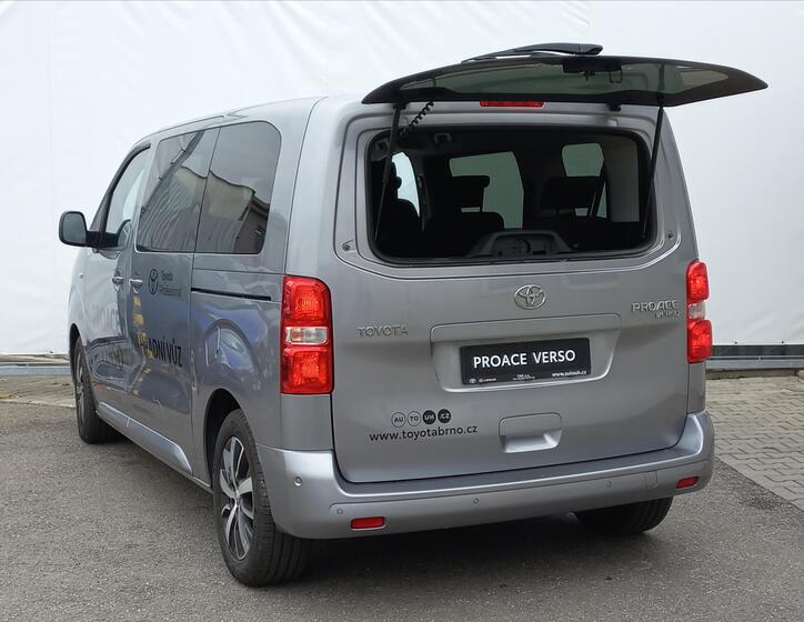 Toyota ProAce Verso 8