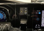 Volkswagen Multivan 15