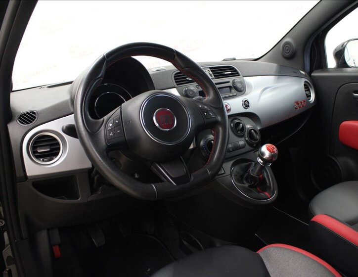 Fiat 500 Hatchback 899,0 63 kw