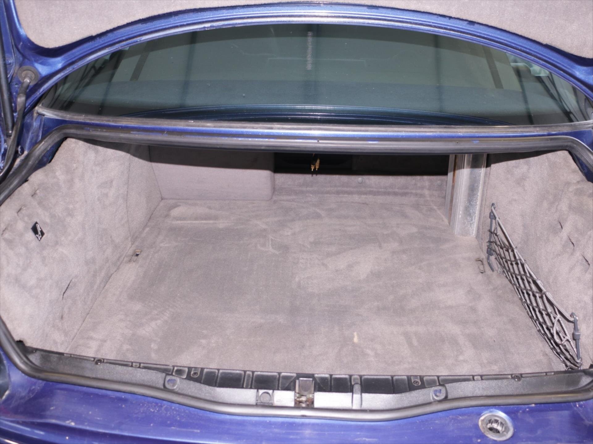 BMW Řada 8 Kupé 5,6 l 280 kw