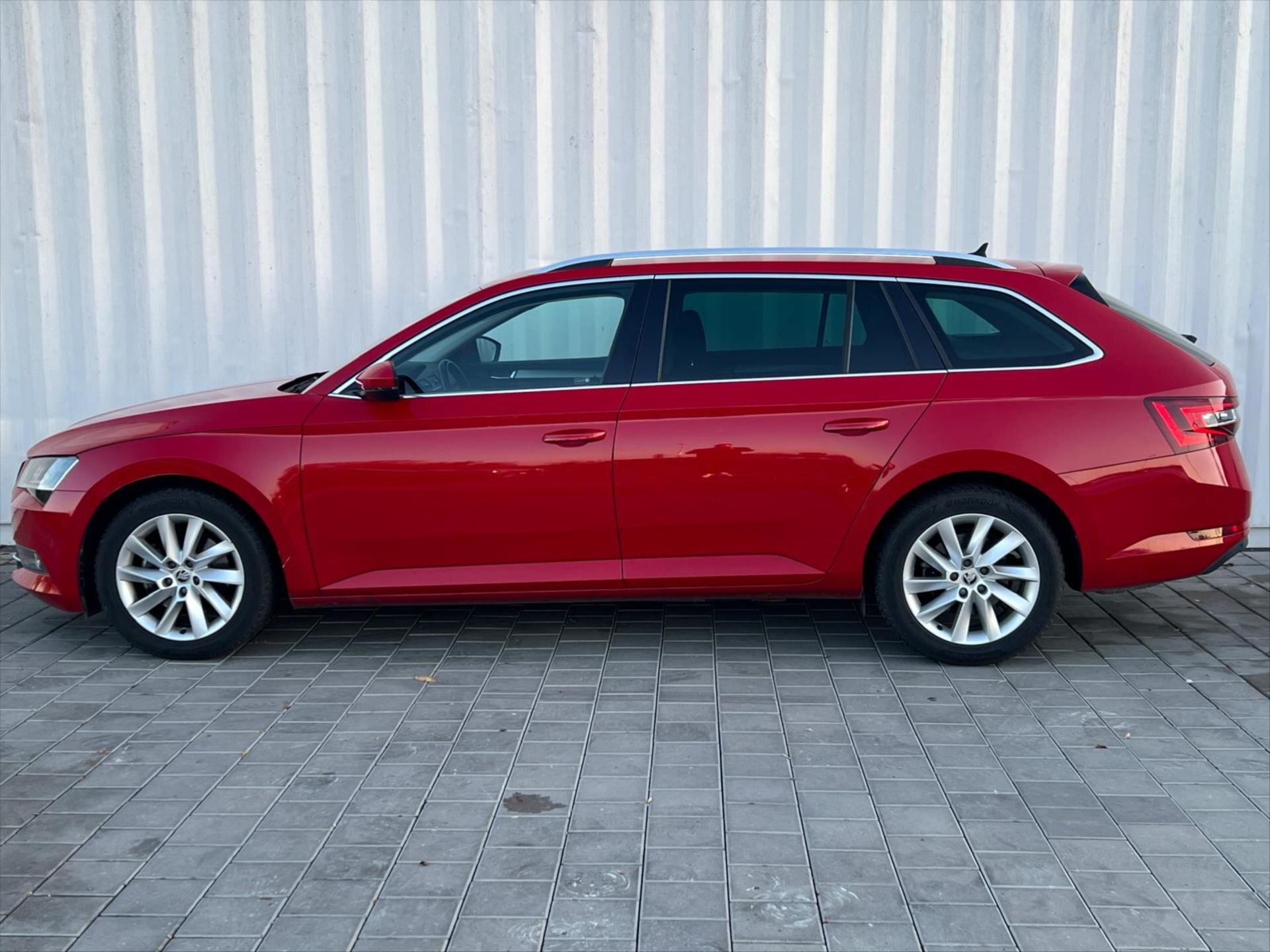 Škoda Superb Kombi 1,5 l 110 kw