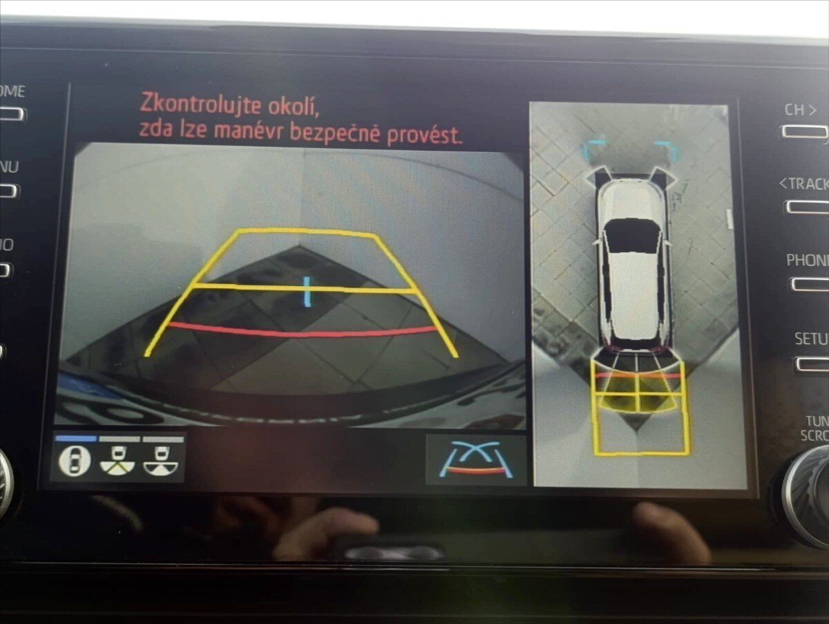 Toyota RAV4 SUV 2,5 l 131 kw