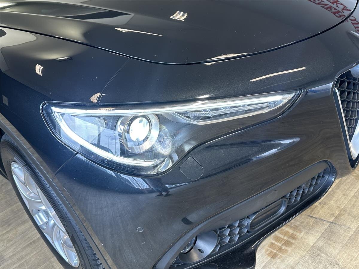 Alfa Romeo Stelvio SUV 2,1 l 154 kw