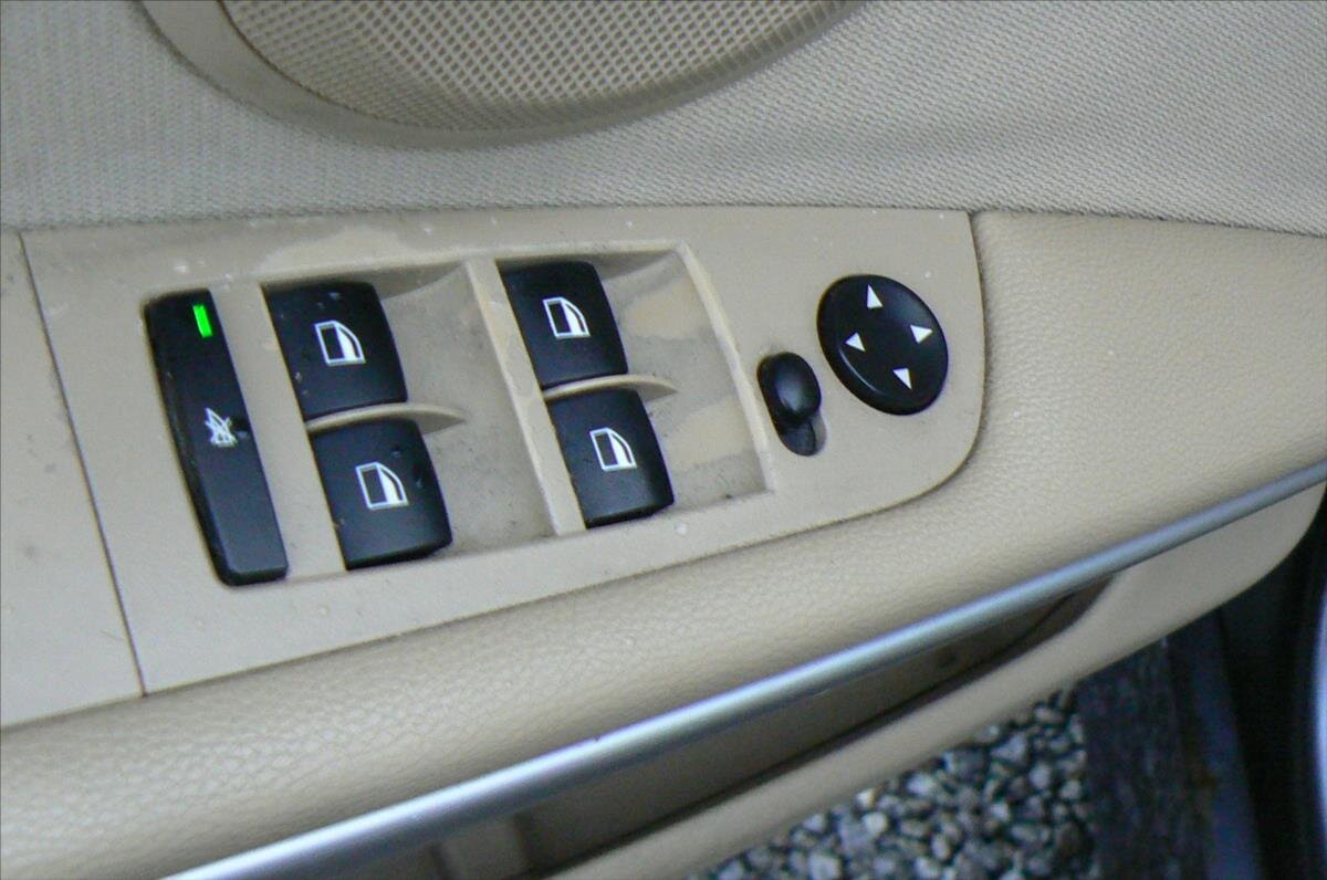 BMW Řada 3 Ostatní 2,5 l 160 kw