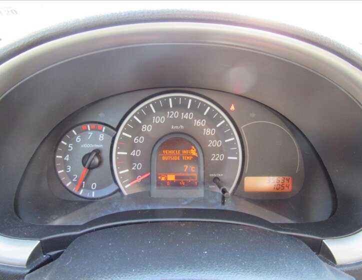 Nissan Micra Hatchback 1,2 l 59 kw