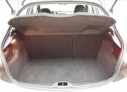 Peugeot 208 Hatchback 1,2 l 60 kw