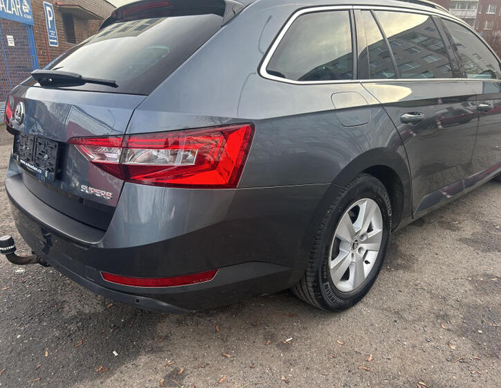 Škoda Superb 10