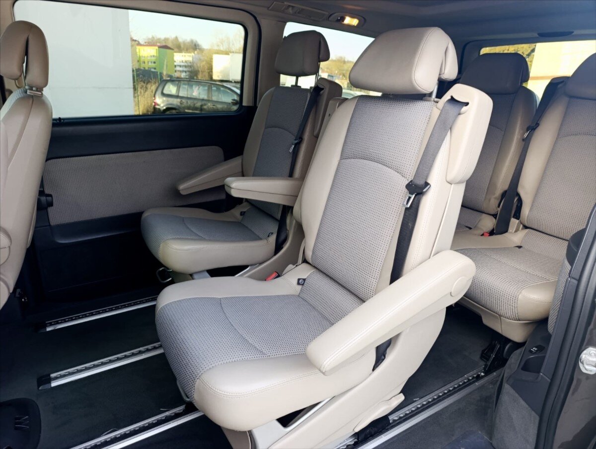 Mercedes-Benz Viano MPV 3,0 l 165 kw