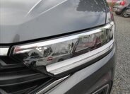 Volkswagen T-Roc SUV / Terénní 2,0 l 110 kw
