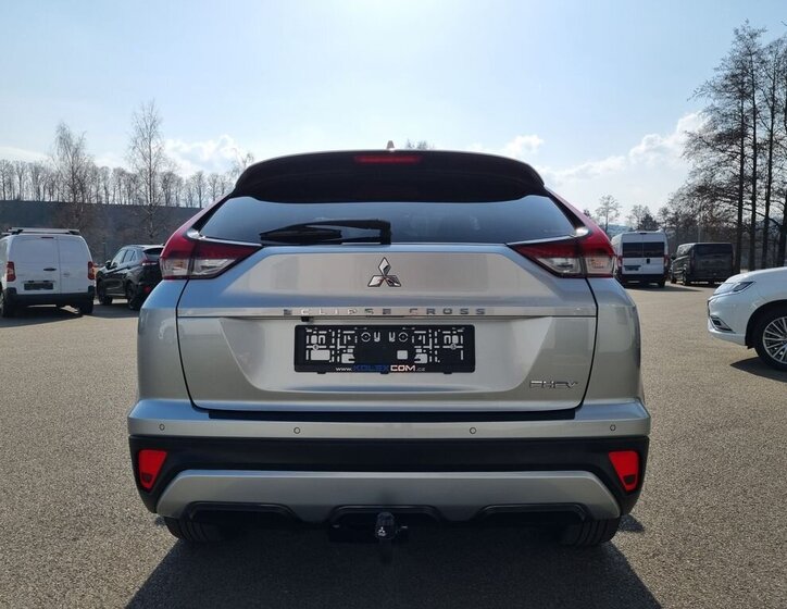 Mitsubishi Ostatní SUV / Terénní 2,4 l 138 kw