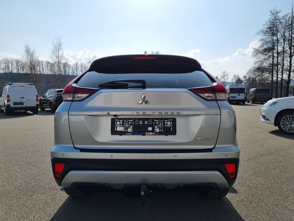 Mitsubishi Ostatní SUV / Terénní 2,4 l 138 kw