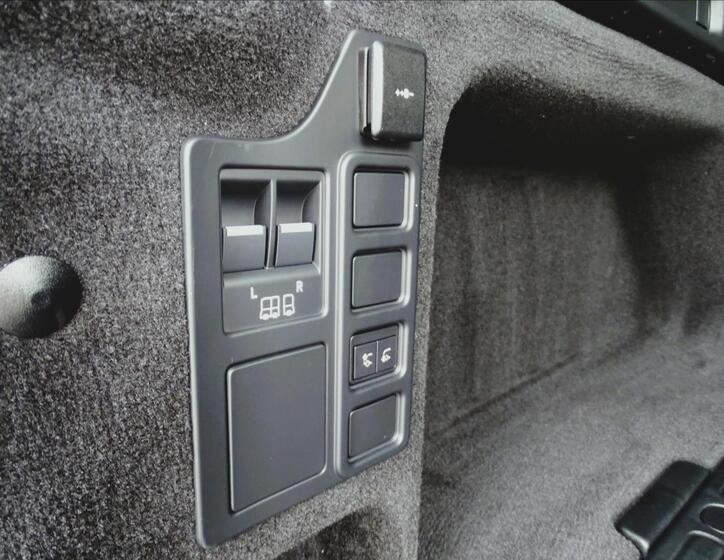 Land Rover Discovery 20