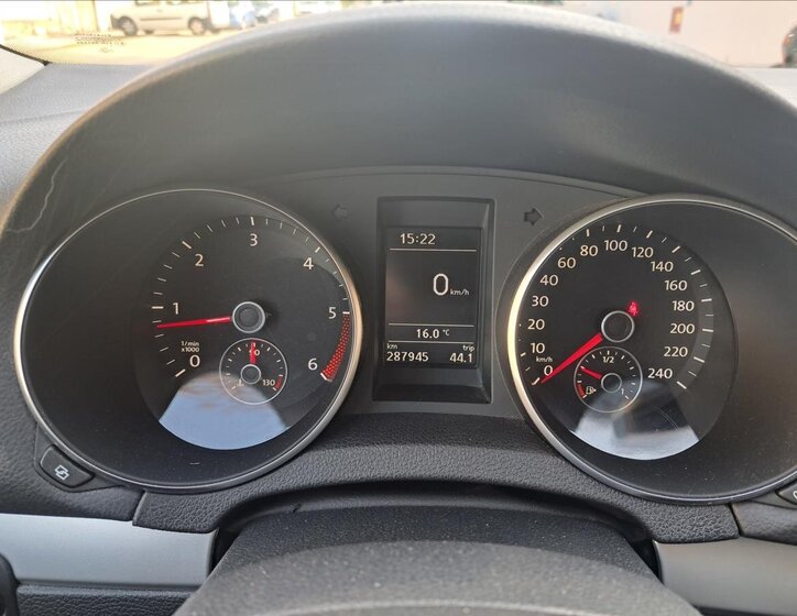 Volkswagen Golf Kombi 1,6 l 77 kw