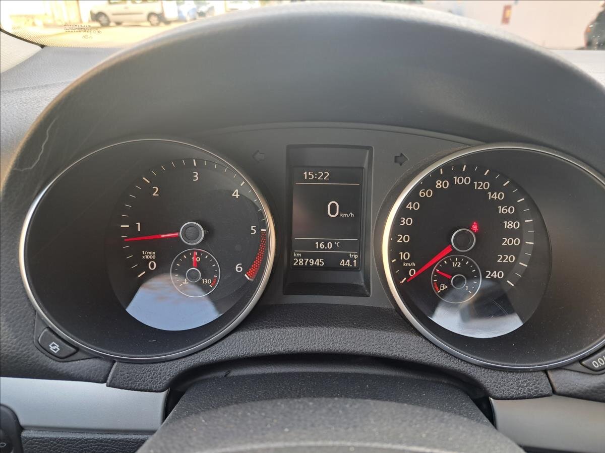 Volkswagen Golf Kombi 1,6 l 77 kw