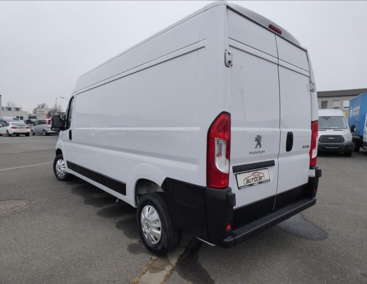 Peugeot Boxer Ostatní 2,2 l 121 kw